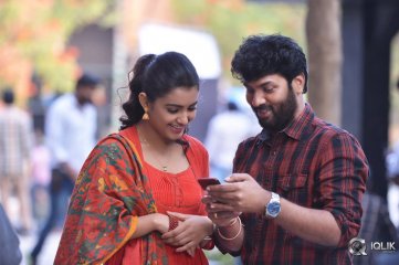 Nela Tickettu Movie Working Stills